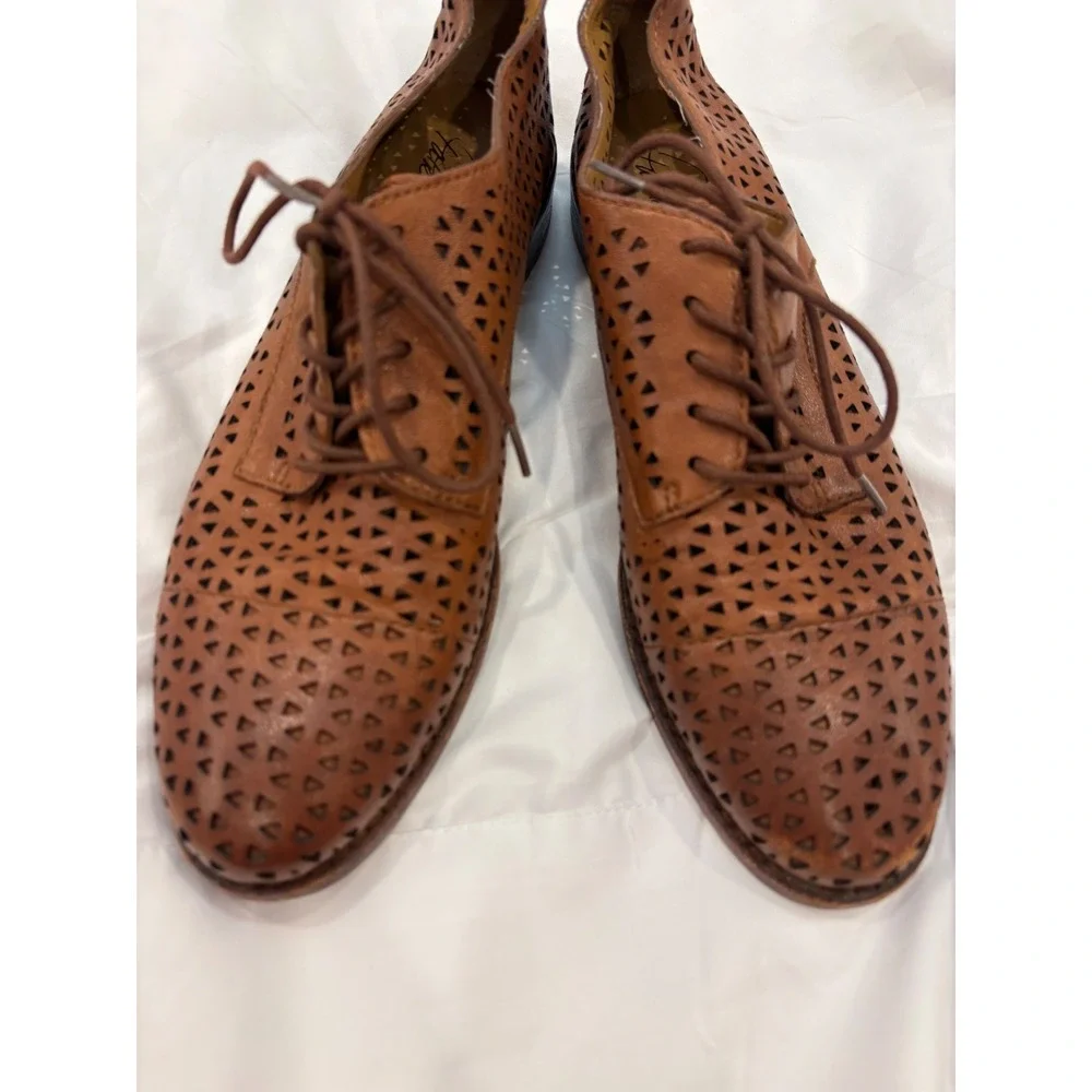 Patricia Nash Sophia Perforated Leather Oxford 7.5 Brown Lace Up Shoes DerbyBoho